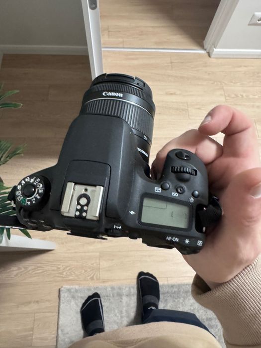 Canon eos 77d stare impecabila + obiective