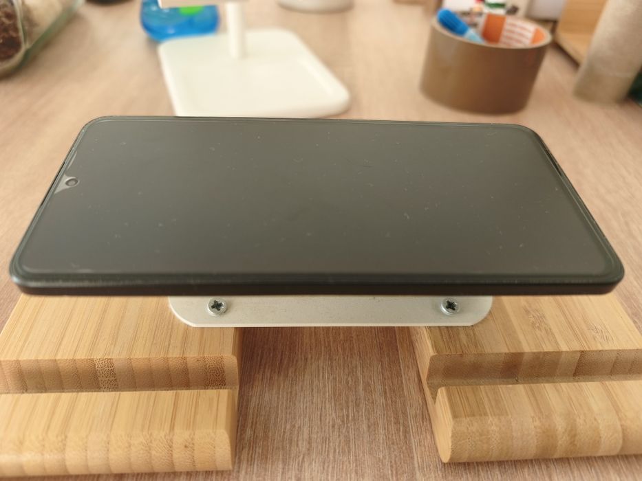 Продавам Xiaomi 13T