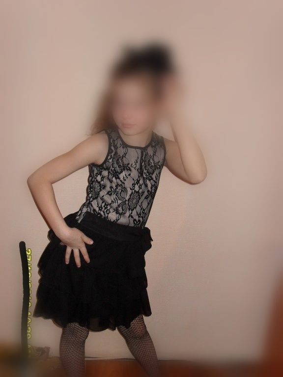 Продаю платье на девочку 6-8 лет