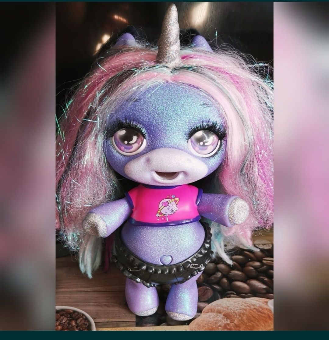 Păpușă Popsie Unicorn! Mov! Glitter!