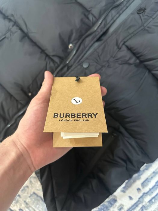 Burberry Пухавик / жилетка / Куртка