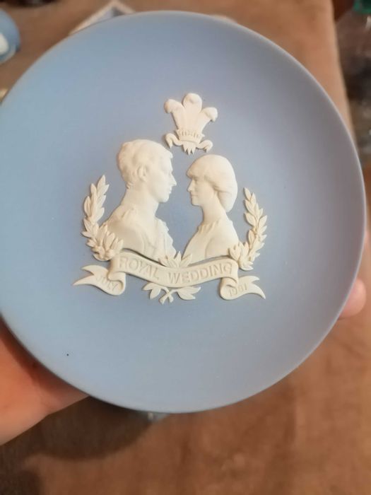 Vand  produse Wedgwood jasperware made in England