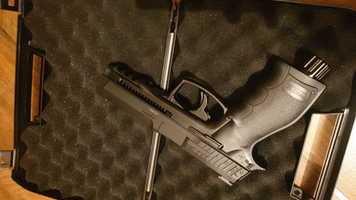 Pistol Airsoft AutoAparare HDP.50 UMARX Modificat la 16j