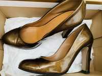 Pantofi dama maro-auriu de piele lacuita, mărimea 36, toc 8,5 cm