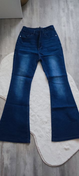 Дънки с висока талия