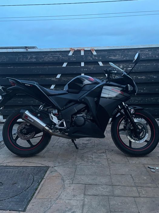 Honda CBR125R 2017