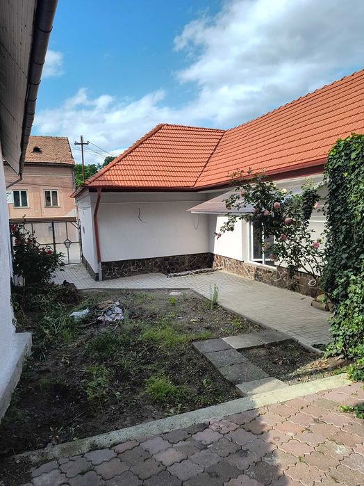 Casă/ Birou/ Cabinet medical zona centrală