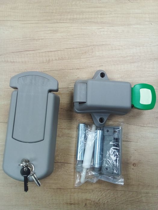 Брави за хладилна камера