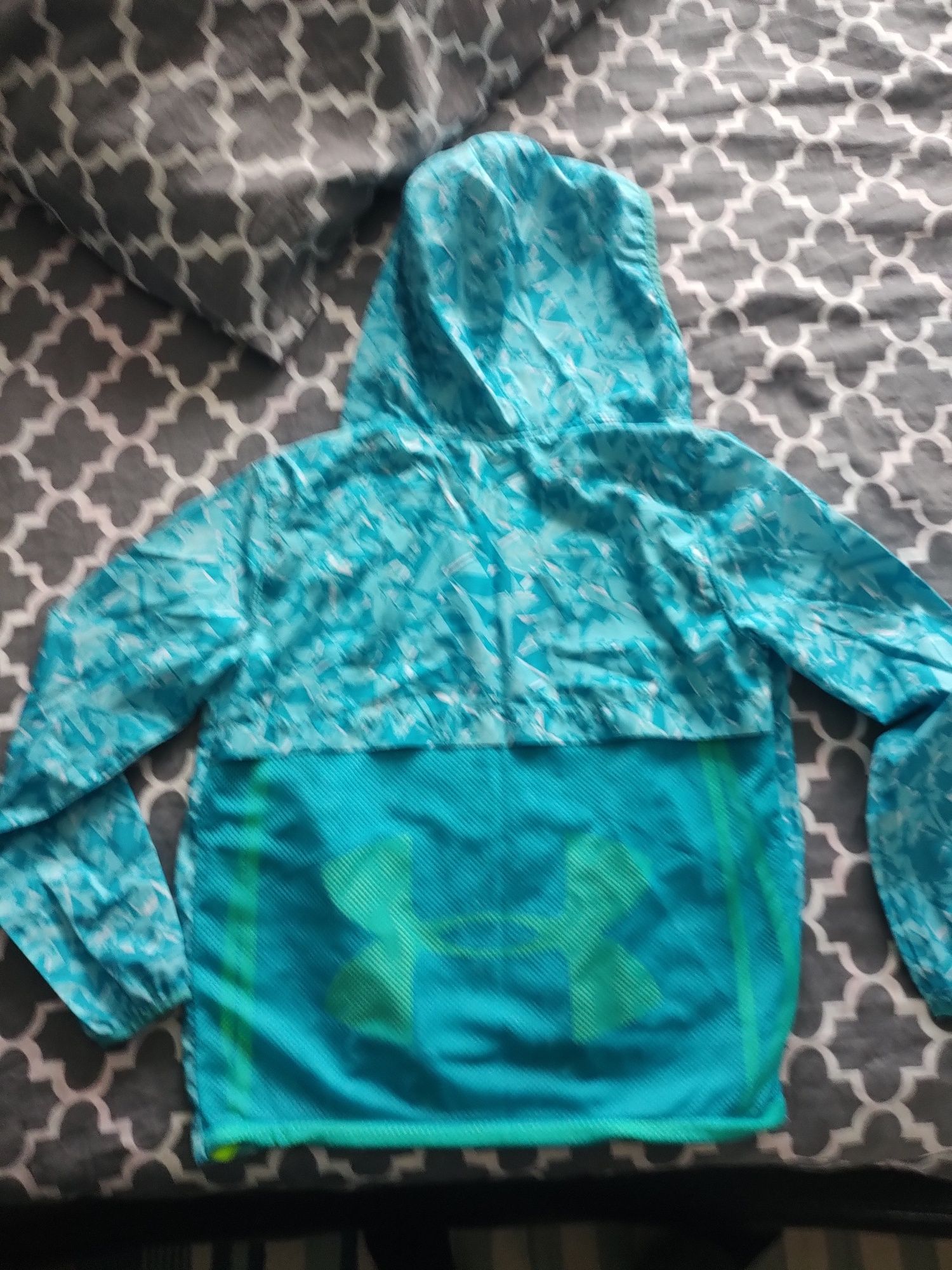 Under Armour детска ветровка