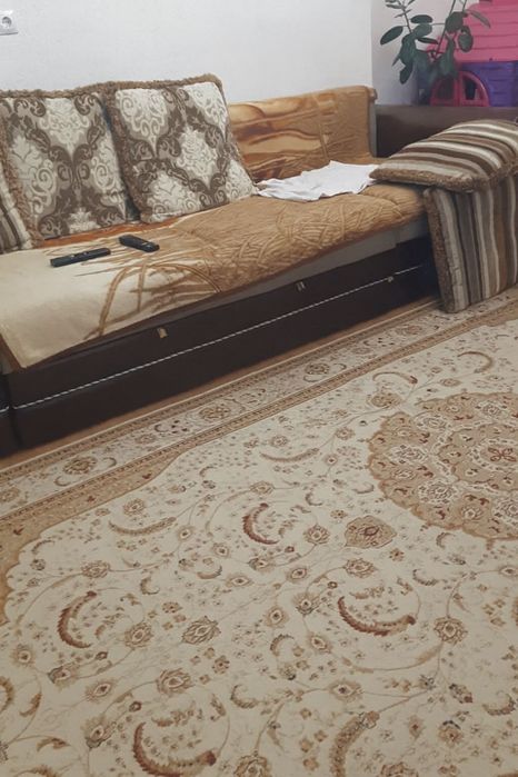 Продаю срочно диван