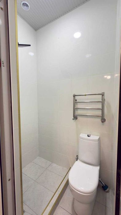 Продаётся коттедж Назарбек Текстиль 1,4 соток 5 хона подвал