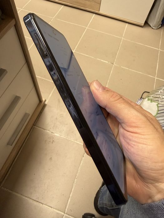 Infinix Hot 40i 8/256gb - отличен