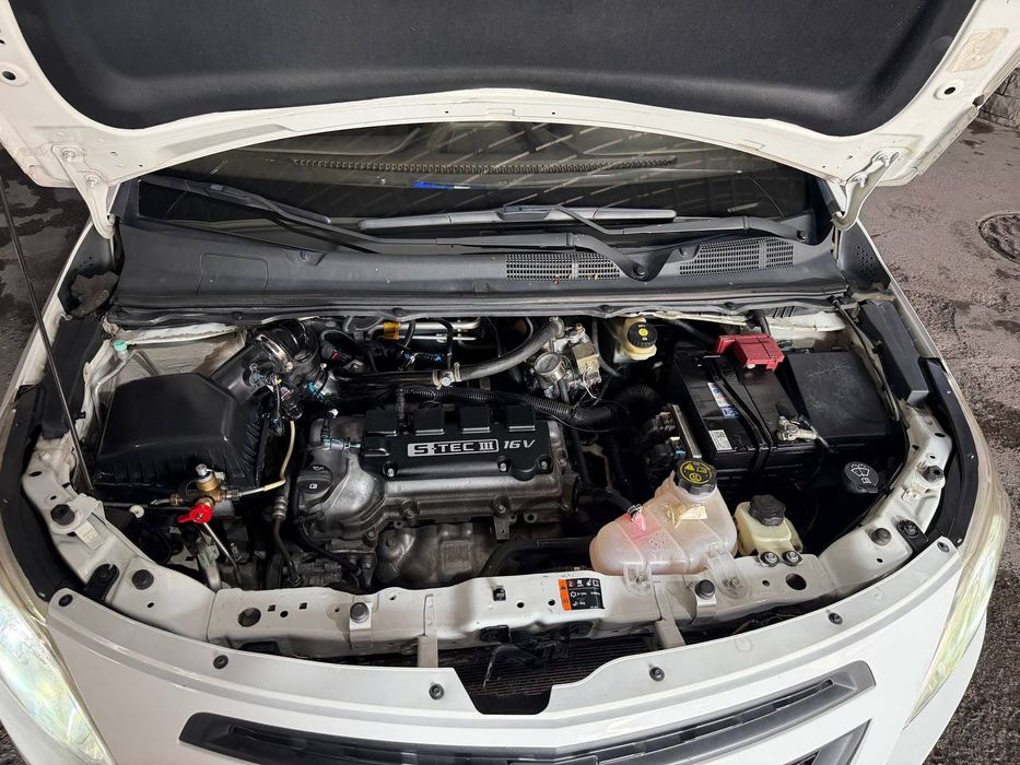 Cobalt сотилади 1 позиция