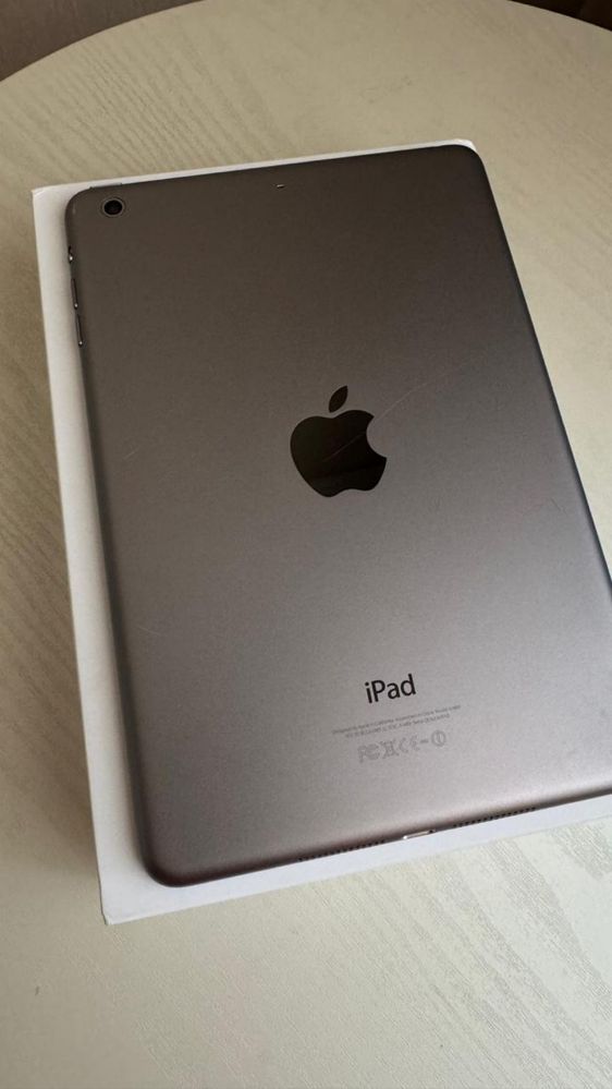 Продам iPad mini 2 Retina 128 Gb Black Model A1489