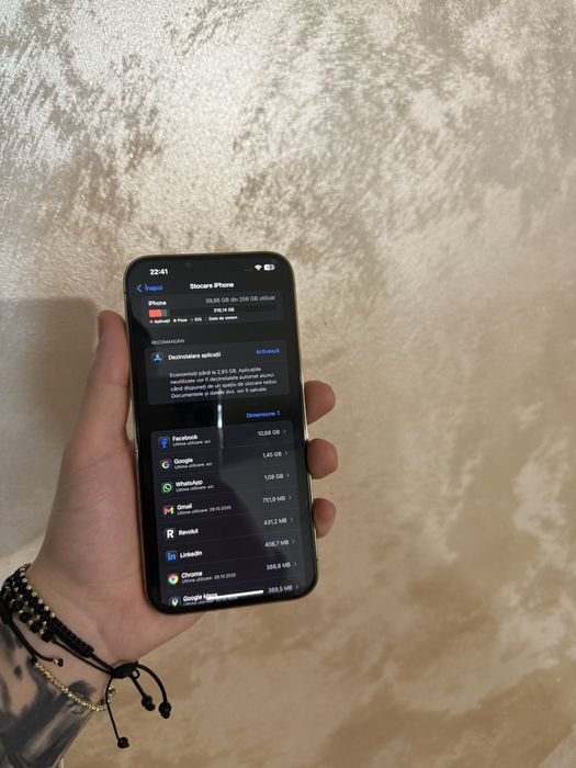 Iphone 13 pro max 256 gb vine insotit de folie si husa