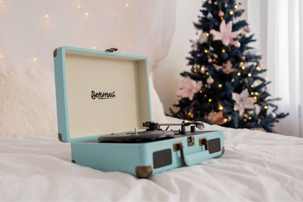 Виниловый проигрыватель