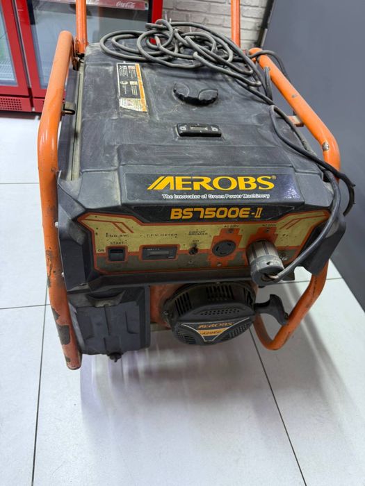 Движок сотилади холати зур 7000 клаватли