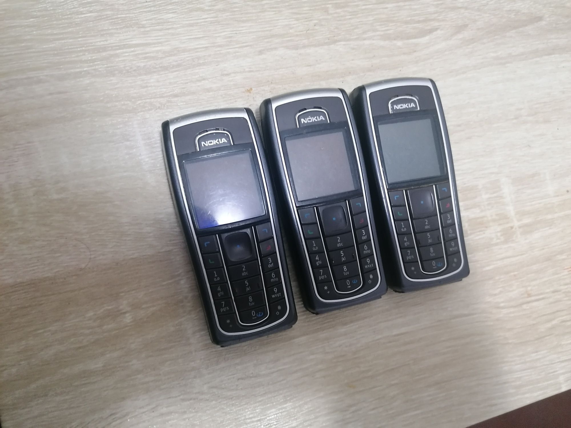 Vand Nokia 6230 liber de rețea trimit și prin curier sau posta