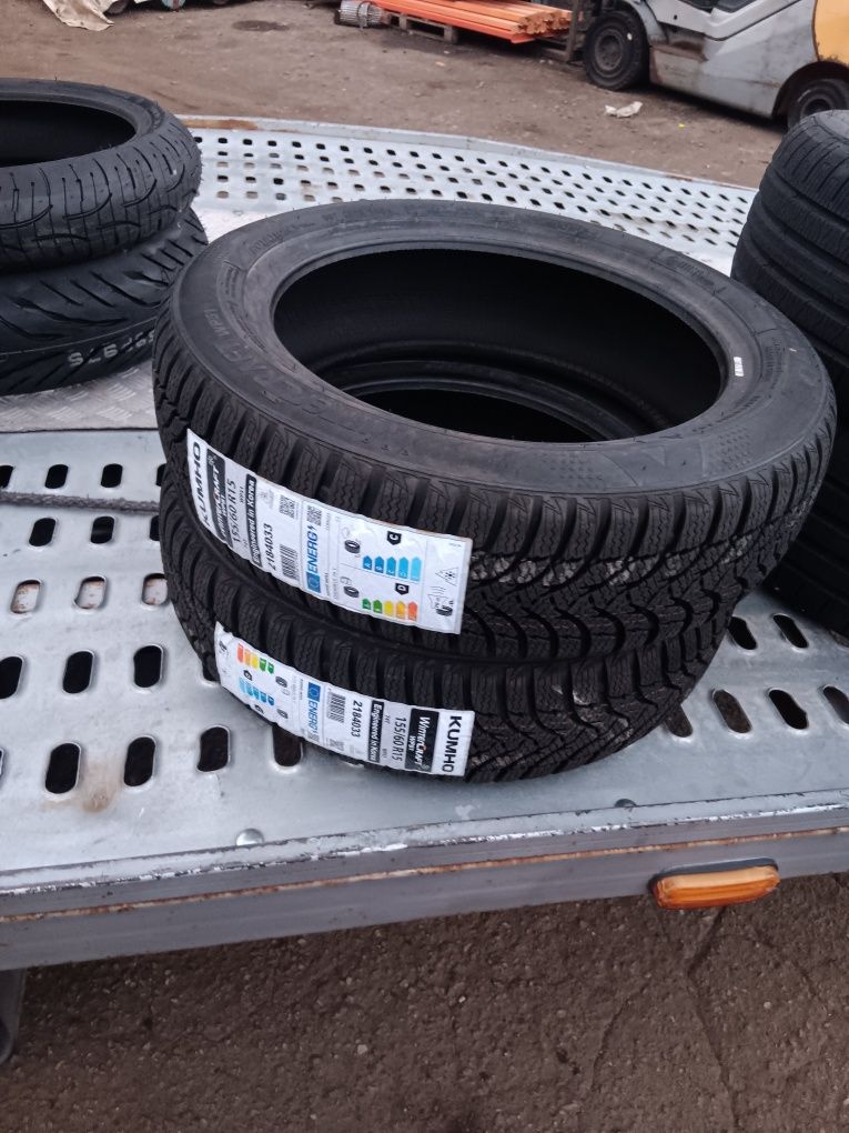 Kumho  155 60 15 2бр зимни нови гуми