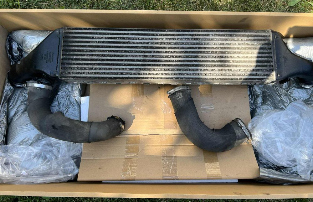 Оригинален интеркулер от Audi A6 C7 3.0 bitdi