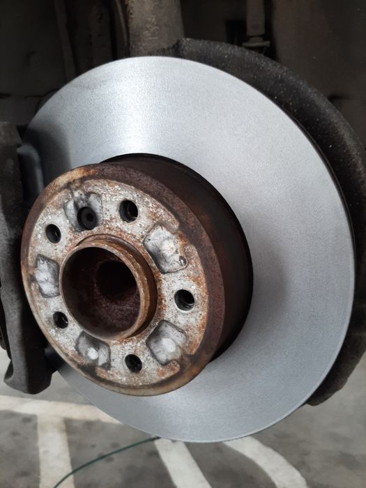 Изправяне на спирачни дискове с Pro-cut