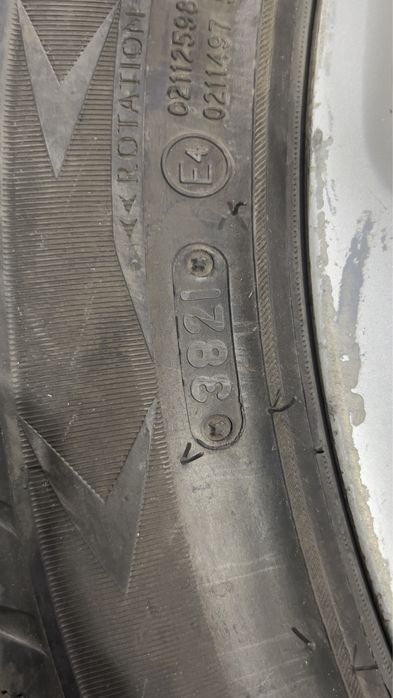 Комплект зимних шин triangle