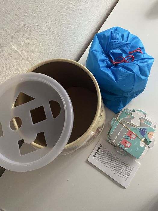 Дървени блокчета , конструктор  - 100 броя в кофа-сортер , 19159