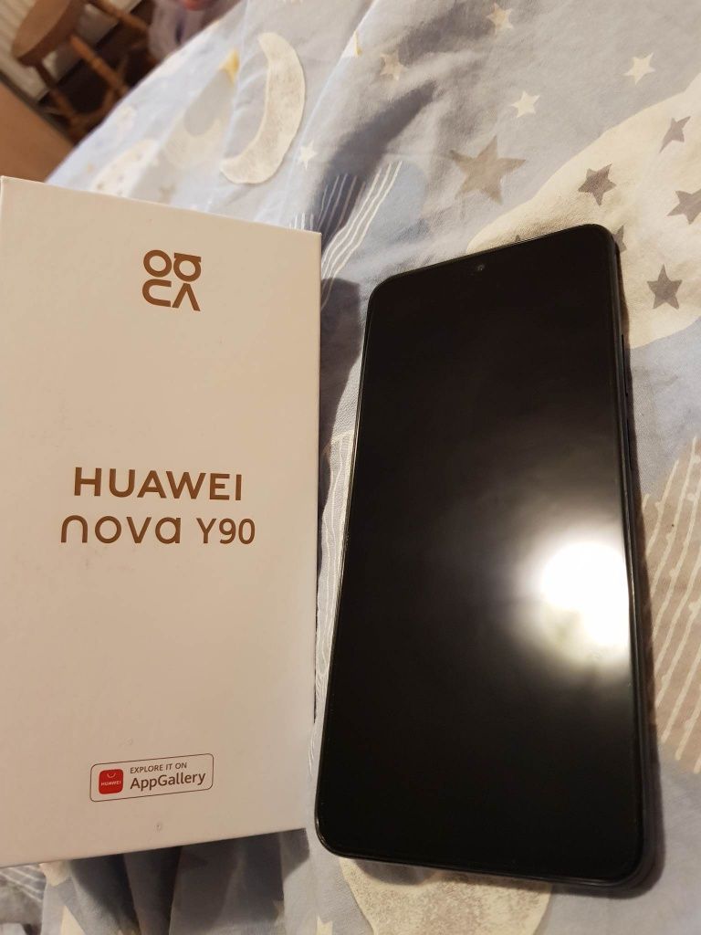 Vând Huawei nova y90 nou în cutie cu încărcator plus husa