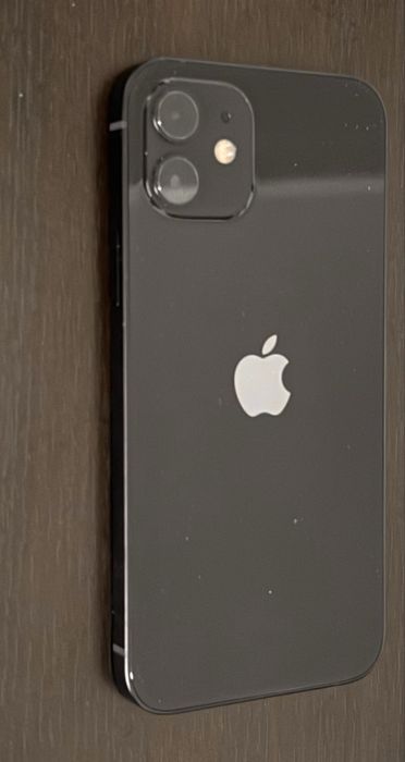 Vând iPhone 12 urgent