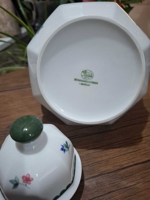 Баварски порцеланови чайници