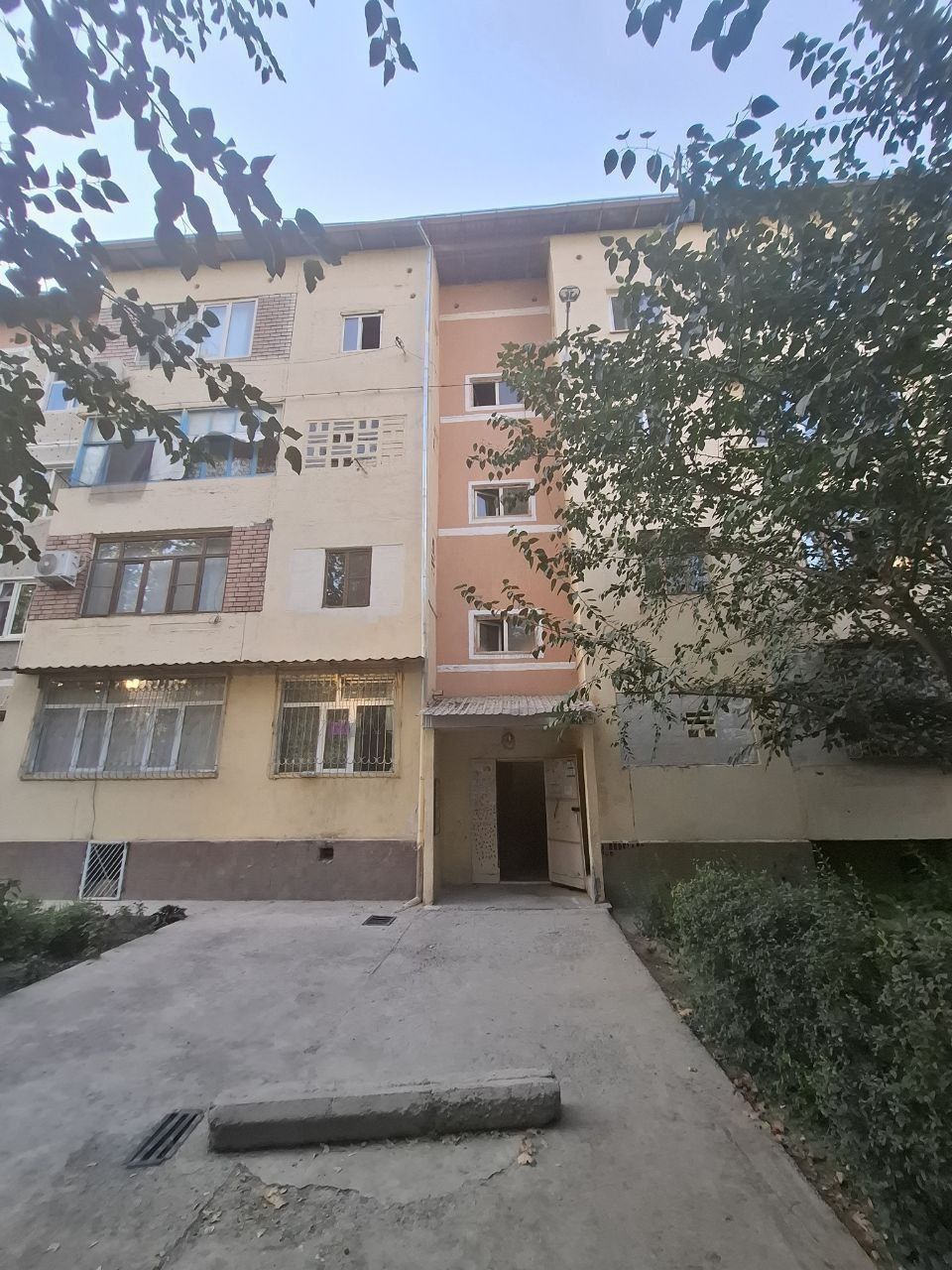 Продаётся на Юнусабаде 6 квартал ,2/3/4  франц. планировки
