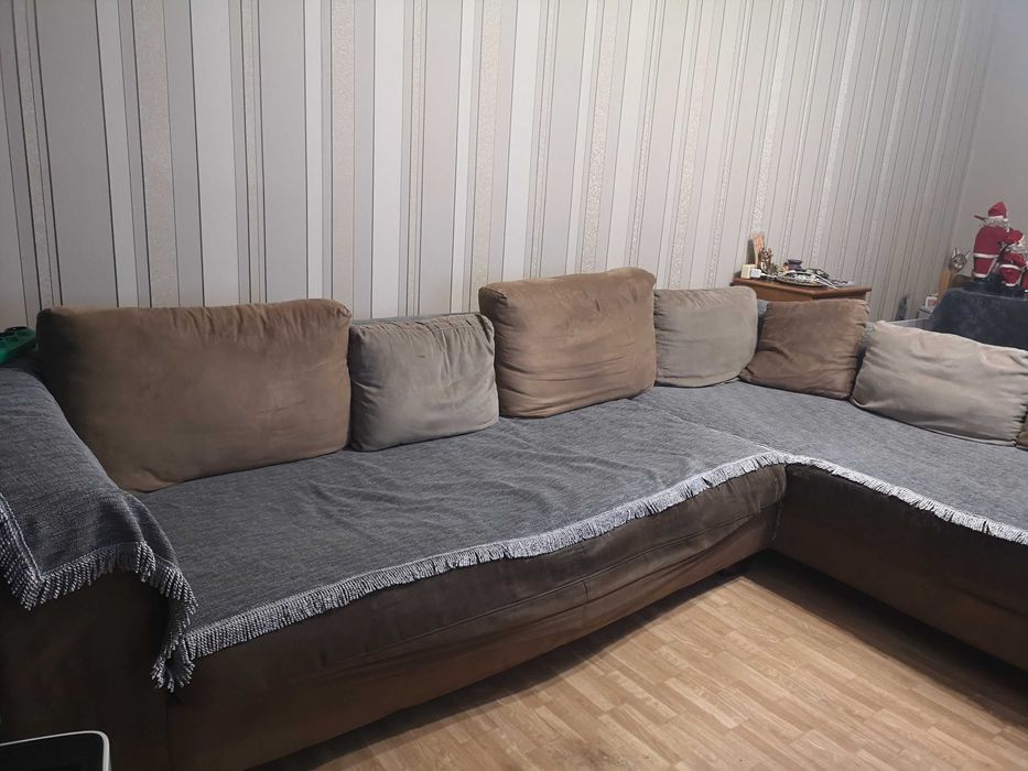 Ъглов диван голям