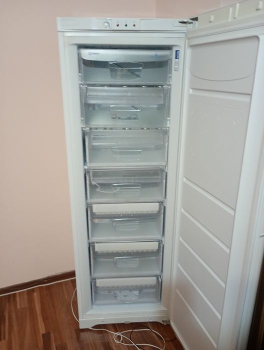 Congelator,marca INDESIT!