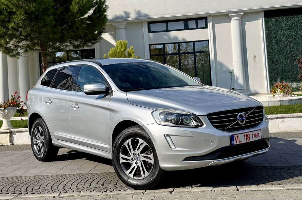 Volvo XC60 D4 Facelift Cutie Automata! Garantie 12 Luni !