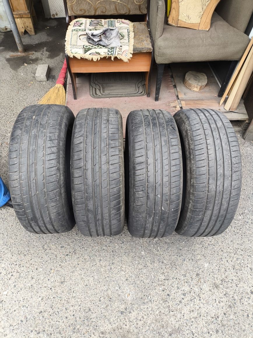 Шины  225/60 r17