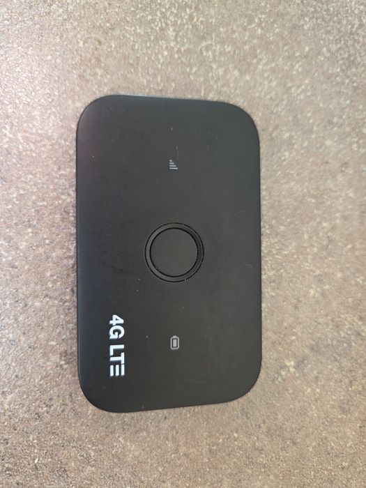 Modem/Router 4G WiFi Huawei E5573Cs-322. Negru,necodat,impecabil.