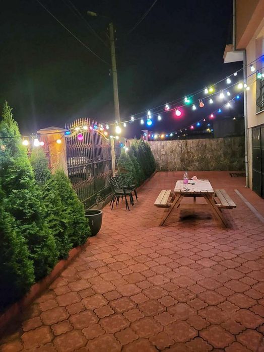 Обзаведено Жилище с Две Спални и Двор