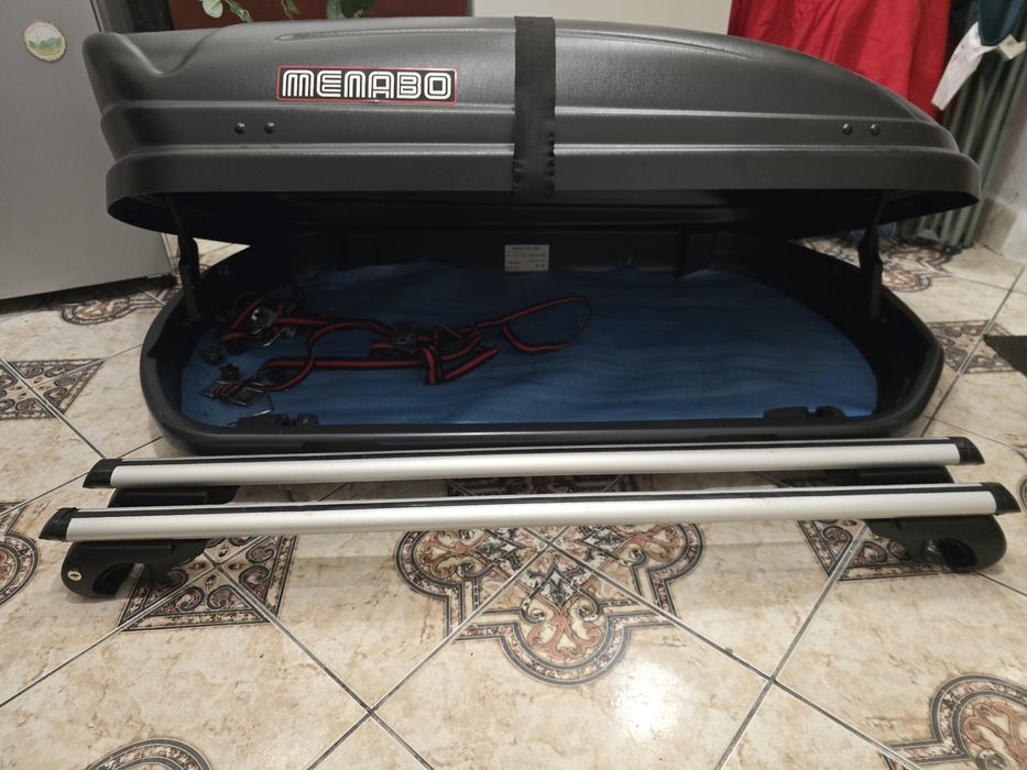 „Vând cutie auto portbagaj Menabo 320 L + bare de prindere”