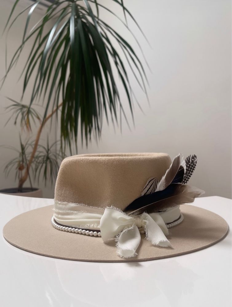 Palarie handmade din fetru