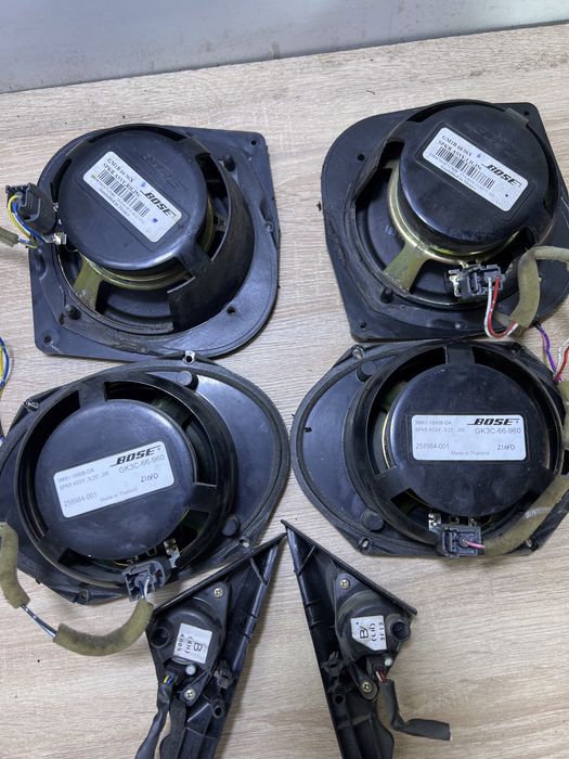Boxa difuzor Bose Mazda 6 Pret pe bucata! Sau 200 lei set cu tweetere