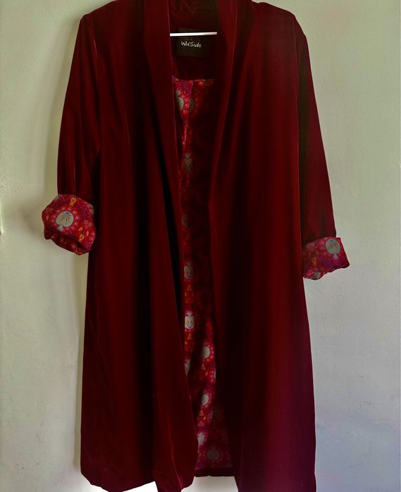 Женская одежда..