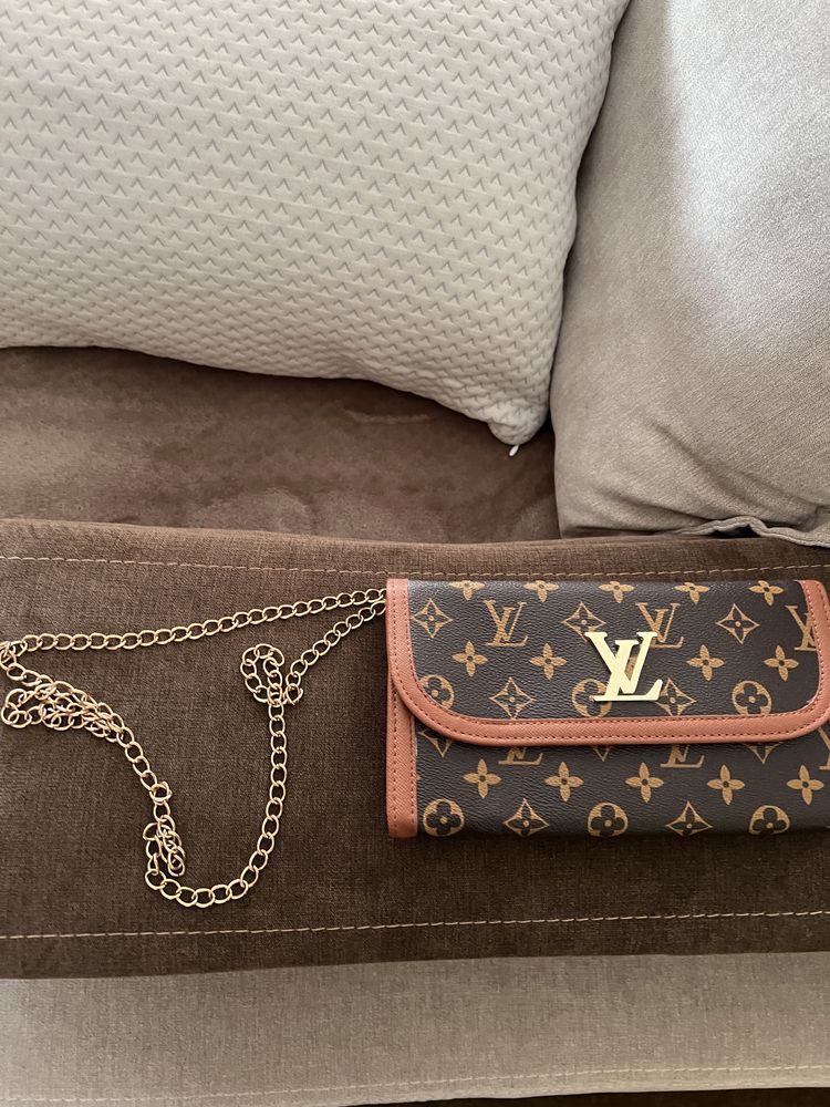 Vand Geanta tip portofel Louis Vuitton