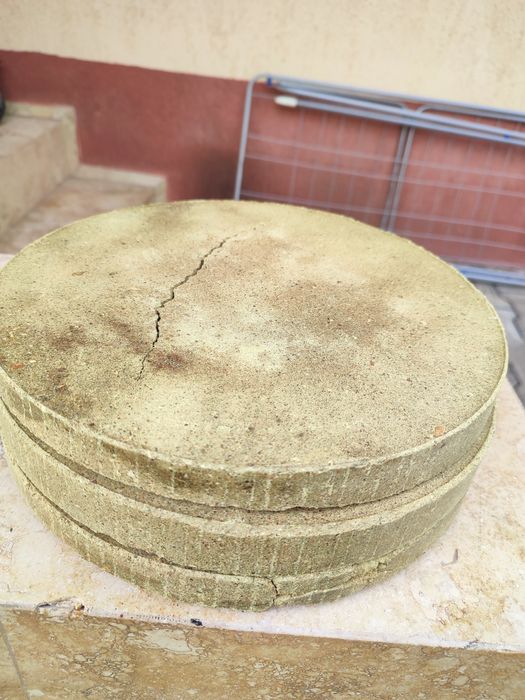 Vand turta  din seminte de dovleac bune pentru pescuit