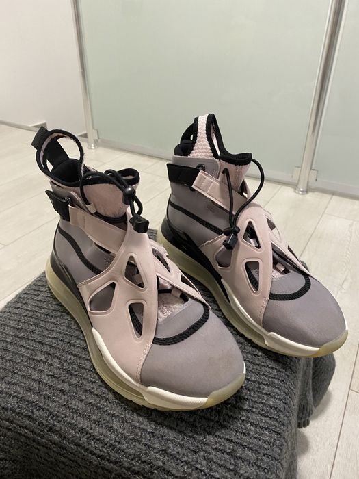 jordan air WMNS LATITUDE 720