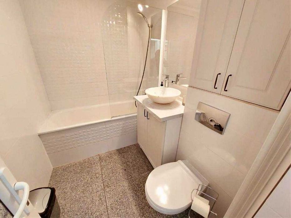 PF ofer spre inchiriere apartament 3 camere zona Iulius Mall + parcare