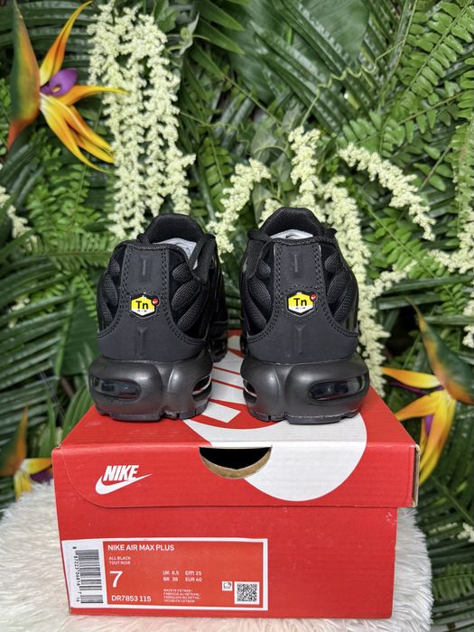 Nike Air Max Plus TN Triple Black