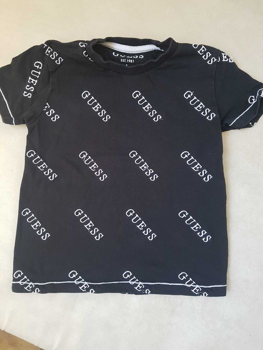 Тениска Guess...
