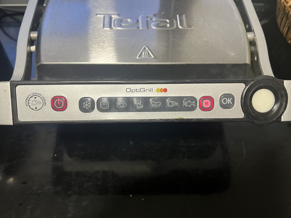 Vând gril tefal