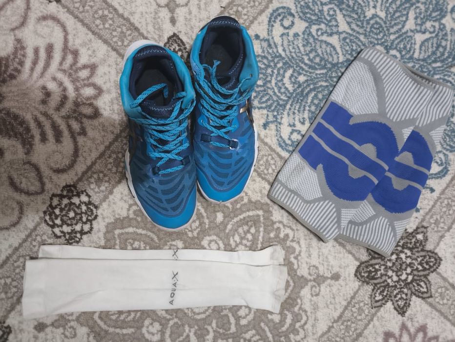 Продам кросcовку Asics MetaRise