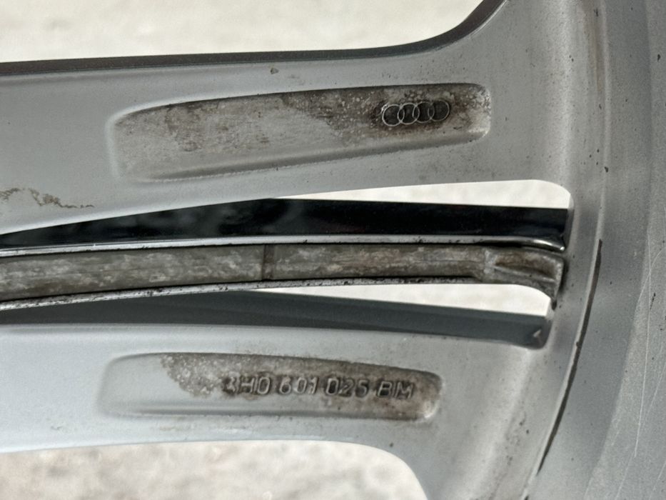 Оригинални Audi 21 “ S8 джанти